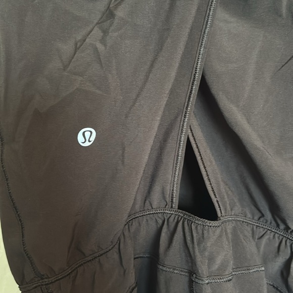 Lululemon women’s black sleeveless romper size 2 - Picture 8 of 10